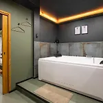 Ultra Deluxe Studio, Free Parking, Under Sea Experience *